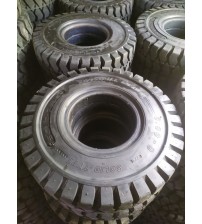 Lốp xe nâng 600-9 Solid Plus Thái Lan - Lốp đặc xe nâng 2 tấn, 2.5 tấn giá rẻ